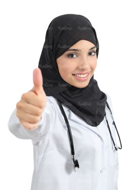 پرستار با حجاب پوشش اسلامی
