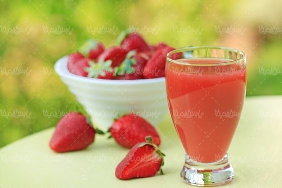 آب میوه طبیعی آبمیوه تازه توت فرنگی