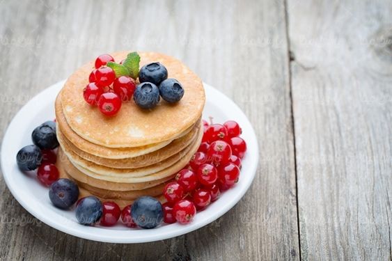پنکیک صبحانه عصرانه عسل صبحانه کامل