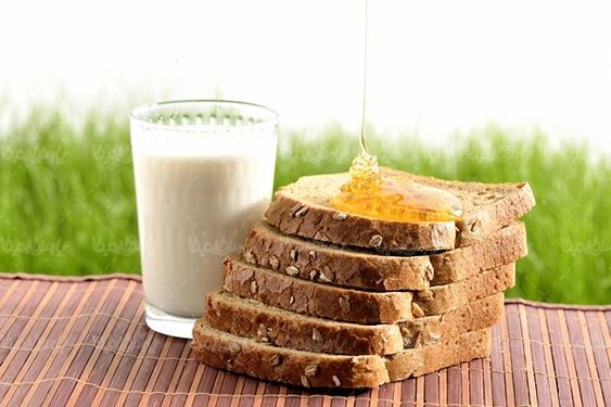 شیر عسل لبنیات صبحانه کامل