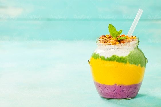 آبمیوه طبیعی کافی شاپ آب میوه
