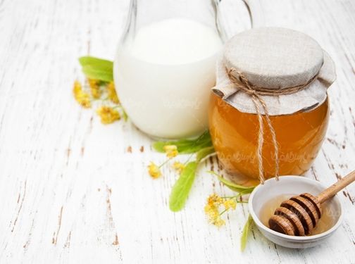 عسل طبیعی شیر ظرف شیشه ای عسل