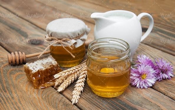 عسل طبیعی شیر ظرف شیشه ای عسل