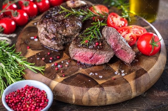 گوشت قرمز استیک رستوران