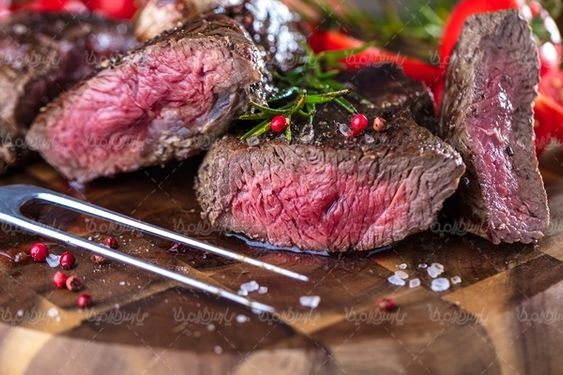 گوشت قرمز استیک رستوران