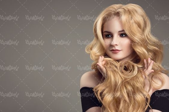 سالن آرایش میکاپ صورت چهره دختر