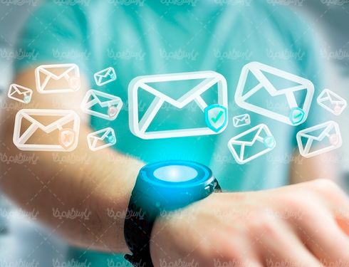 اینترنت شبکه های اجتماعی ساعت اندرویدی