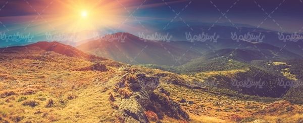 منظره چشم انداز طلوع خورشید بهار