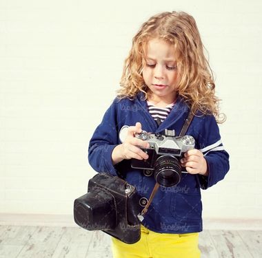 بچه کودک دختر بچه مدل کودک مدل آتلیه
