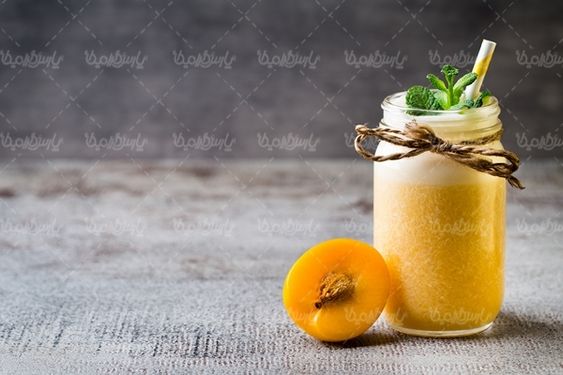 آبمیوه طبیعی لیوان آب میوه کافی شاپ