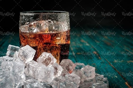نوشابه گاز دار لیوان نوشابه یخ