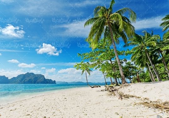 دریای آبی آسمان آبی