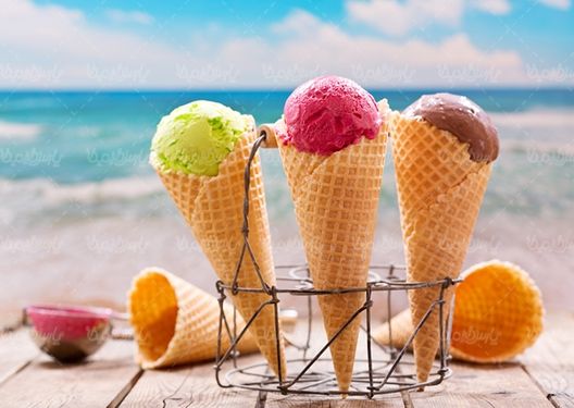 بستنی قیفی بستنی شاد