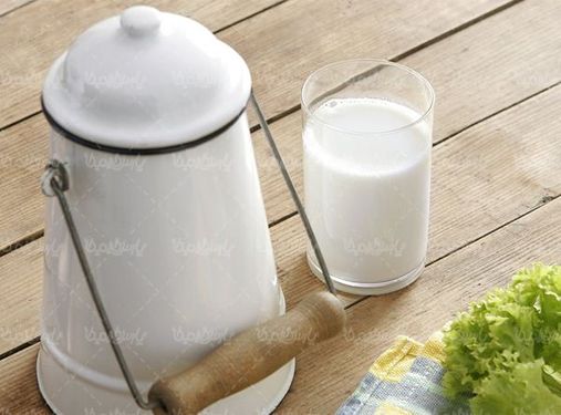 لیوان شیر