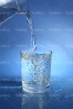 شره کردن آب