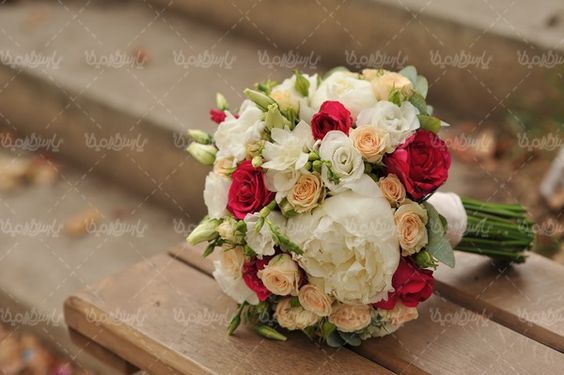 دسته گل عروس