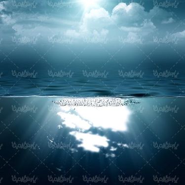 جلوه نور داخل آب