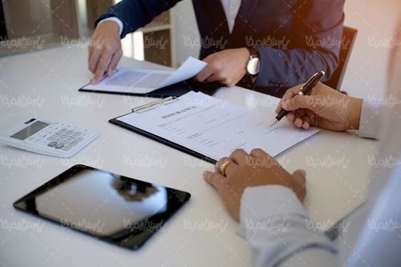 امضاء قرارداد