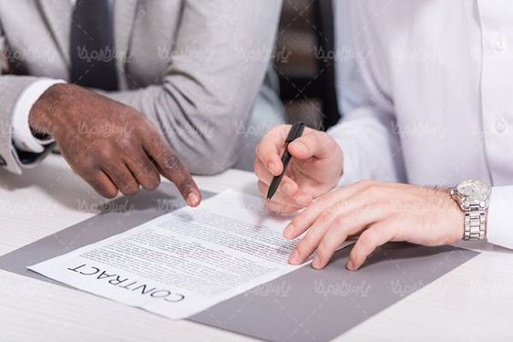 امضاء قرارداد