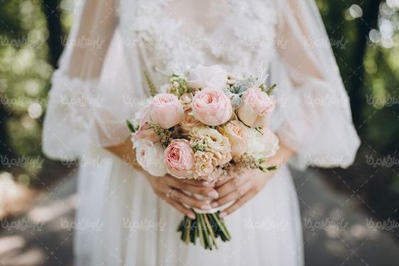 دسته گل عروس