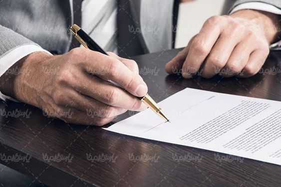 امضاء قرارداد