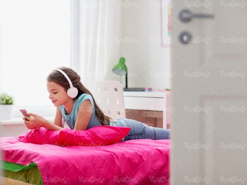 دختربچه مدل