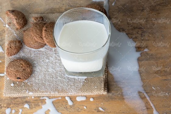 لیوان شیر