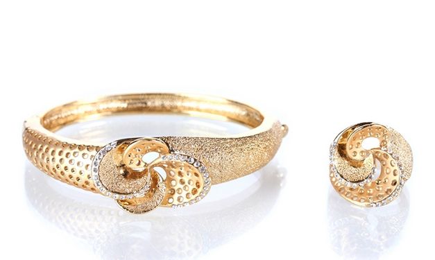 Gold ring