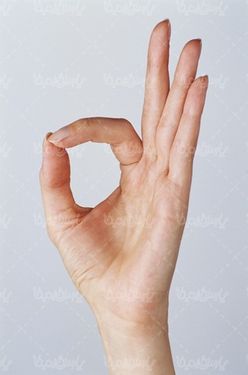 علامت دادن با دست