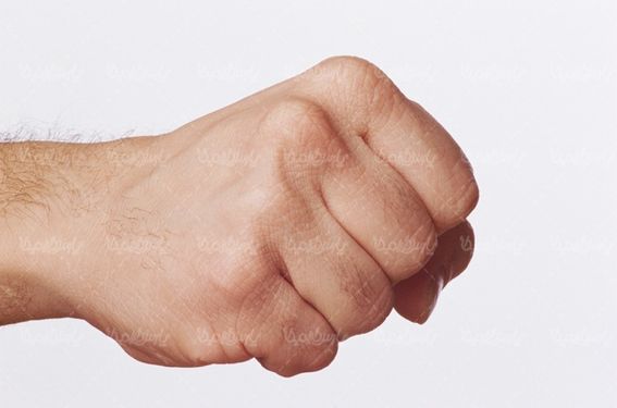 علامت دادن با دست