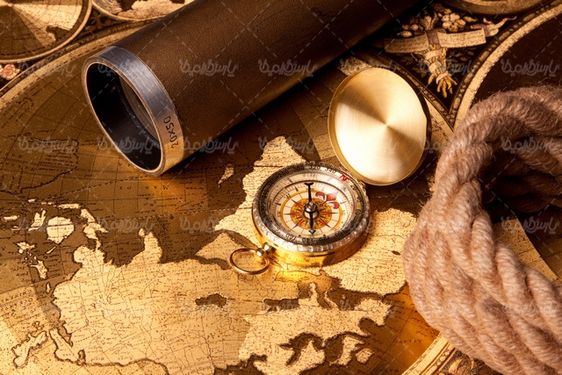 تصویر با کیفیت قطب نما