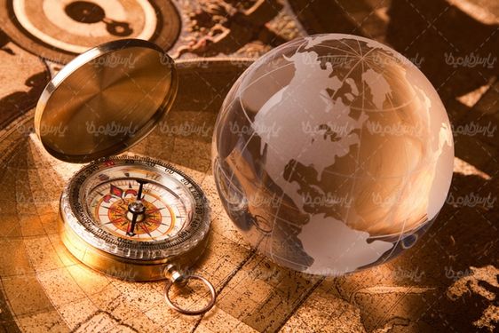 تصویر با کیفیت قطب نما