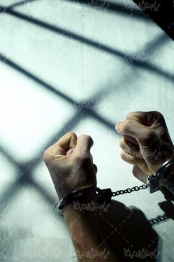 دستبند زندانی