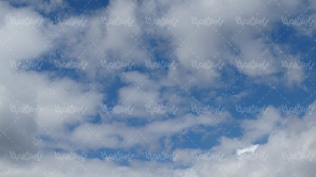 آسمان نیمه ابری