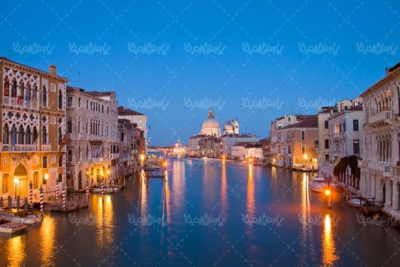 عکس با کیفیت شهر توریستی