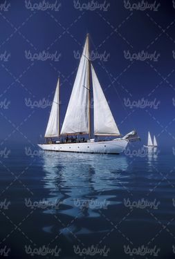Pleasure boat