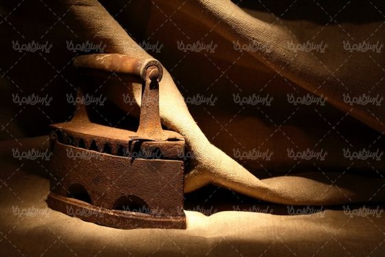 اتوی قدیمی