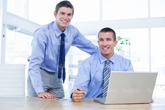 عکس با کیفیت تیم کاری