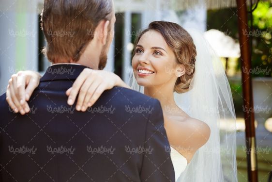 ژست عکس عروس و داماد