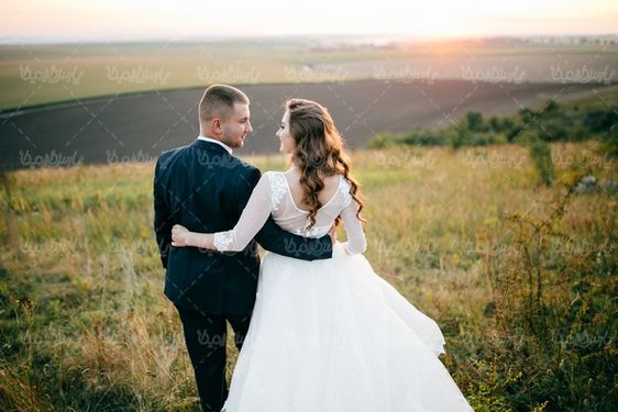 ژست عکس عروس و داماد