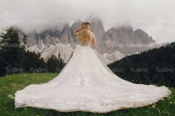 ژست عکس عروس و داماد