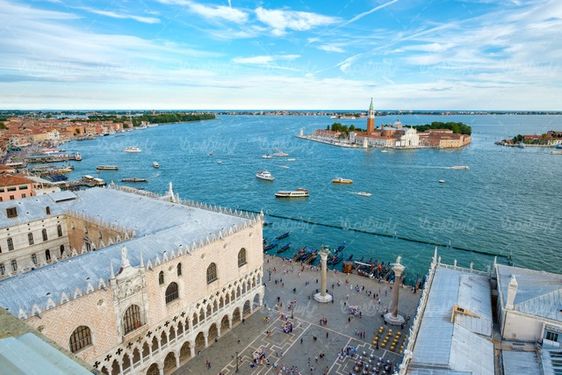 دانلود تصویر شهر توریستی