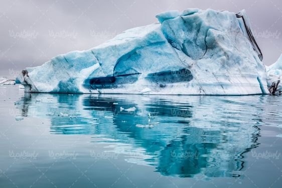 تصویر با کیفیت کوه یخی