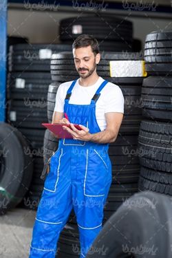 تعمیرگاه خودرو