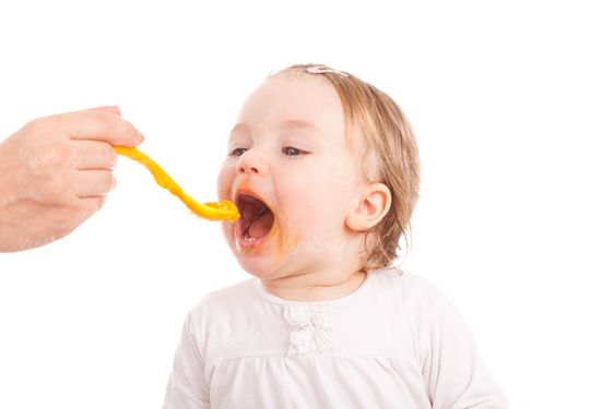 ژست آتلیه عکس کودک