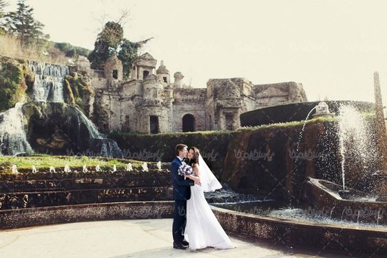 ژست عکس عروس و داماد