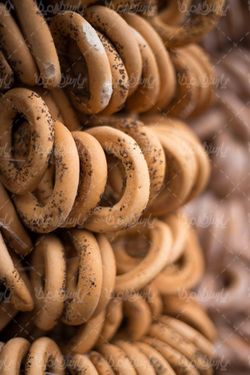 نون
