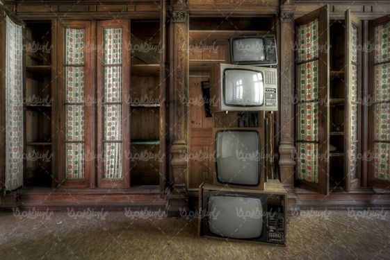 Abandoned building