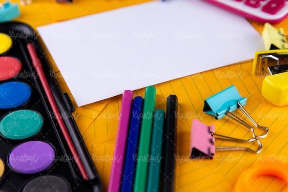 تصویر با کیفیت نوشت افزار