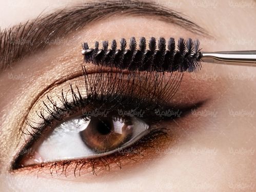 Eye makeup